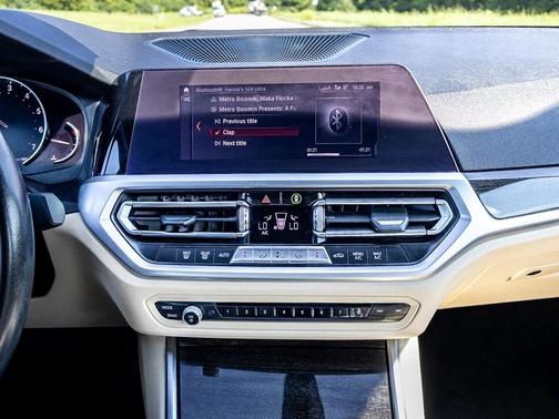 2020 BMW 330 i