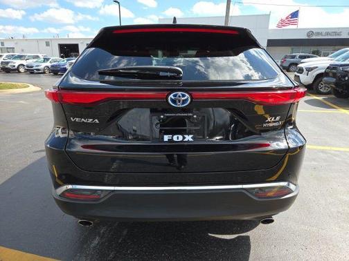 Black 2022 Toyota Venza XLE