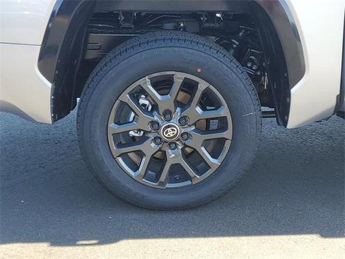 2025 Toyota Tundra Hybrid Platinum