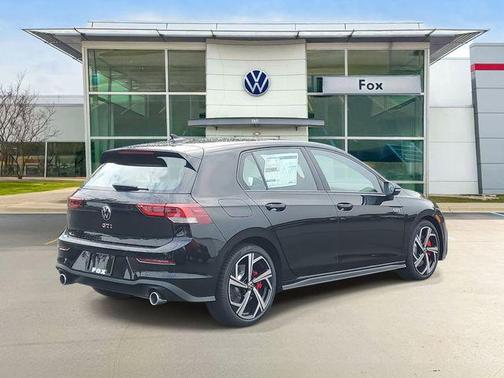 2025 Volkswagen Golf GTI 2.0T SE DSG
