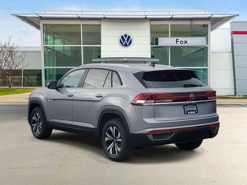 silver mist metallic 2026 Volkswagen Atlas Cross Sport 2.0T SE
