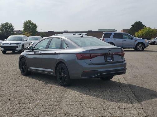 2025 Volkswagen Jetta 1.5T SE