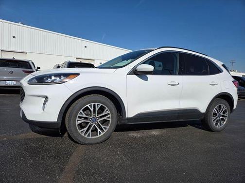 Oxford White 2020 Ford Escape SEL