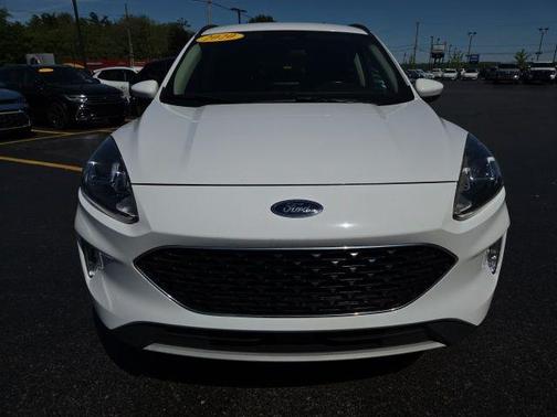 Oxford White 2020 Ford Escape SEL