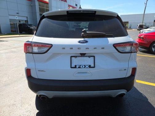 Oxford White 2020 Ford Escape SEL