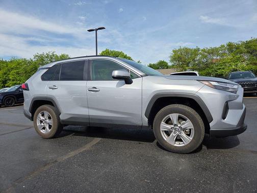 Silver Sky Metallic 2022 Toyota RAV4 XLE