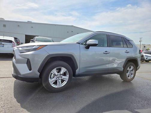 Silver Sky Metallic 2022 Toyota RAV4 XLE