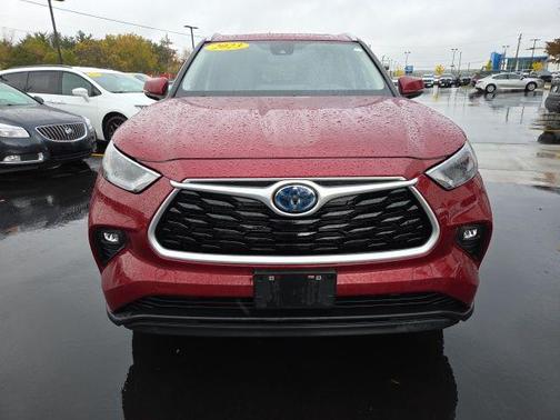 2023 Toyota Highlander Hybrid XLE