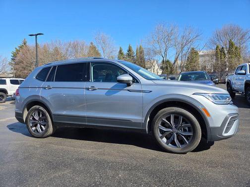 2023 Volkswagen Tiguan 2.0T SE 4MOTION