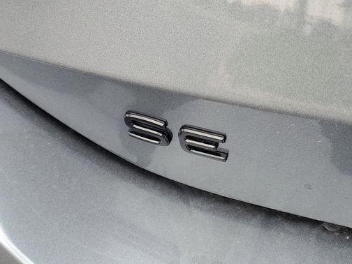 Platinum Gray Metallic 2026 Volkswagen Tiguan 2.0T SE R-Line Black