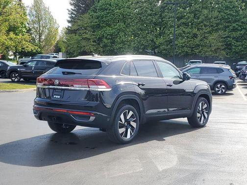 deep black pearl 2026 Volkswagen Atlas Cross Sport 2.0T SE w/Technology 4MOTION