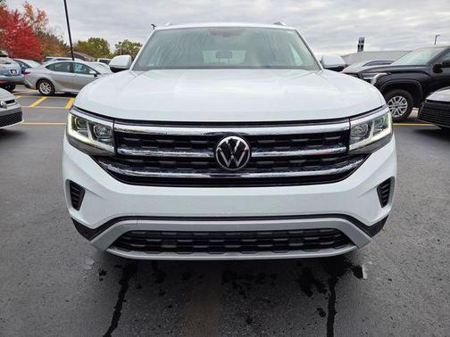 2023 Volkswagen Atlas Cross Sport 2.0T SE w/Technology 4MOTION