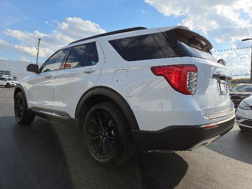 Oxford White 2020 Ford Explorer XLT