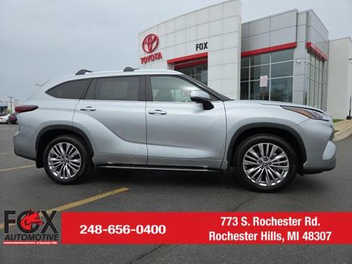 2024 Toyota Highlander Hybrid Platinum