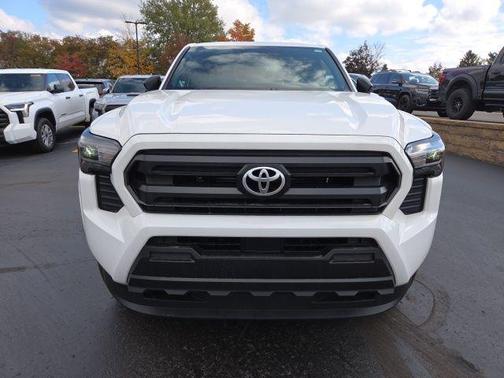 2025 Toyota Tacoma SR