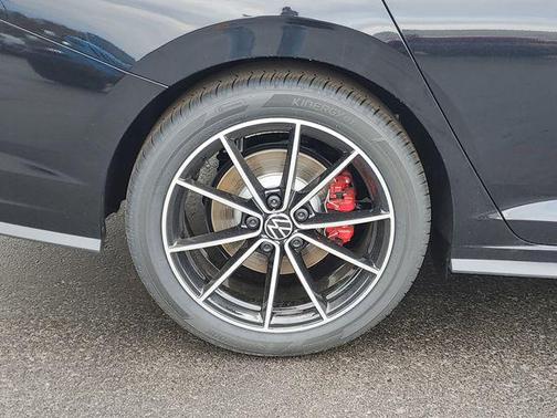 Deep Black Pearl 2026 Volkswagen Jetta GLI 2.0T Autobahn