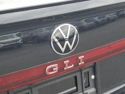 Deep Black Pearl 2026 Volkswagen Jetta GLI 2.0T Autobahn