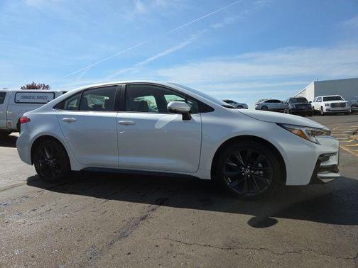 Pearl 2026 Toyota Corolla Hybrid SE