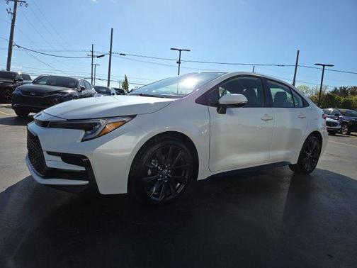 Wind Chill Pearl 2026 Toyota Corolla Hybrid SE