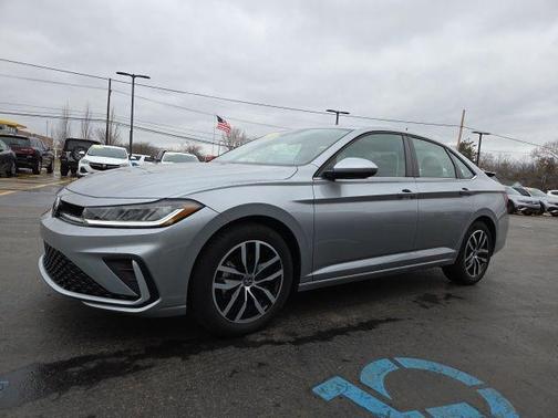 2025 Volkswagen Jetta 1.5T SE