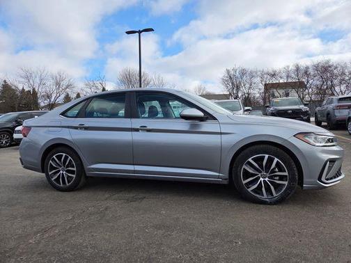 2025 Volkswagen Jetta 1.5T SE