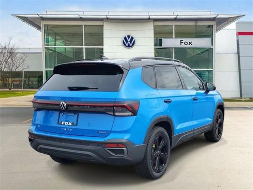 2025 Volkswagen Taos 1.5T SE Black
