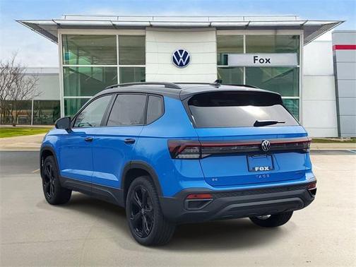 2025 Volkswagen Taos 1.5T SE Black