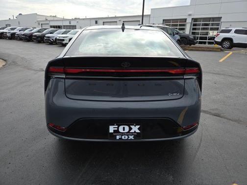 2025 Toyota Prius XLE