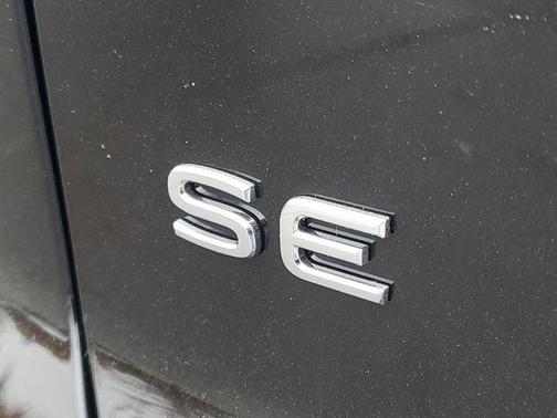 2026 Volkswagen Atlas Cross Sport 2.0T SE w/Technology 4MOTION