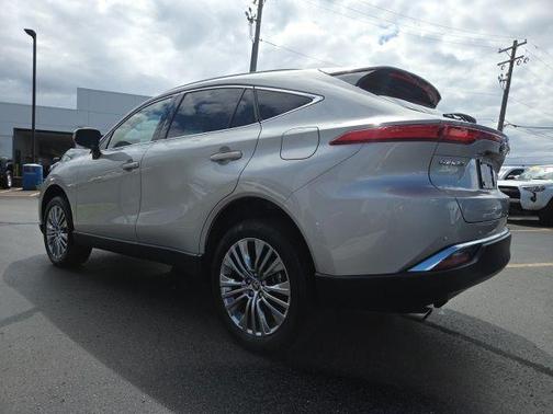 2023 Toyota Venza XLE