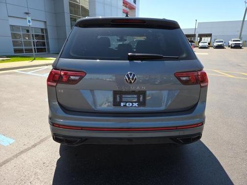 2024 Volkswagen Tiguan 2.0T SE R-Line Black