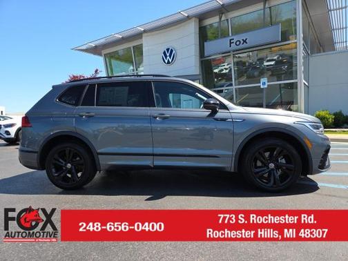 2024 Volkswagen Tiguan 2.0T SE R-Line Black