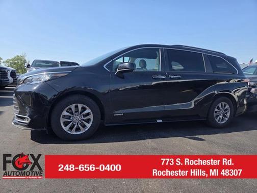 2021 Toyota Sienna XLE 7 Passenger