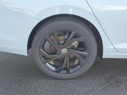 Monument Gray 2026 Volkswagen Jetta 1.4T SE