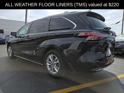 2021 Toyota Sienna Limited 7-Passenger