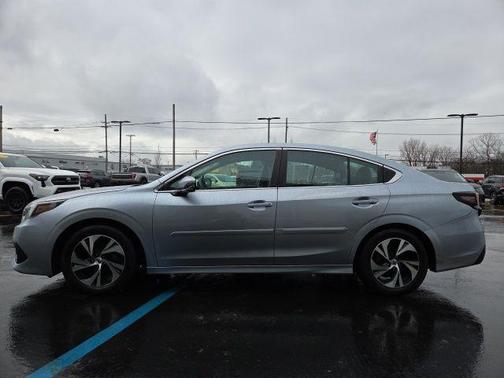 Ice Silver Metallic 2020 Subaru Legacy Premium