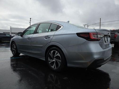 Ice Silver Metallic 2020 Subaru Legacy Premium