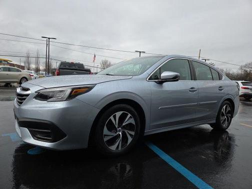 Ice Silver Metallic 2020 Subaru Legacy Premium
