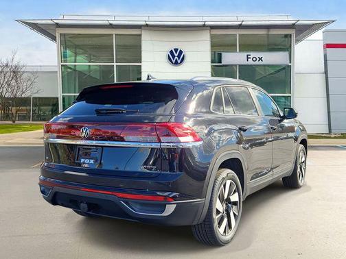 2026 Volkswagen Atlas Cross Sport 2.0T SE w/Technology 4MOTION