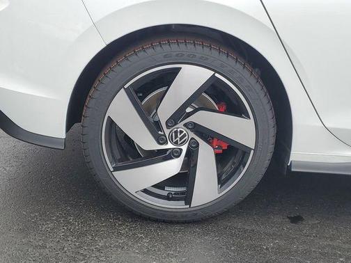 0p0p 2026 Volkswagen Golf GTI 2.0T S DSG