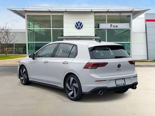 0p0p 2026 Volkswagen Golf GTI 2.0T S DSG
