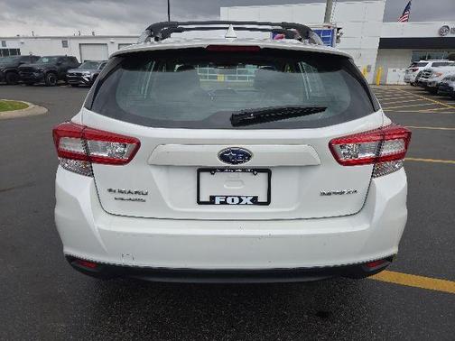Crystal White Pearl 2018 Subaru Impreza 2.0i Premium