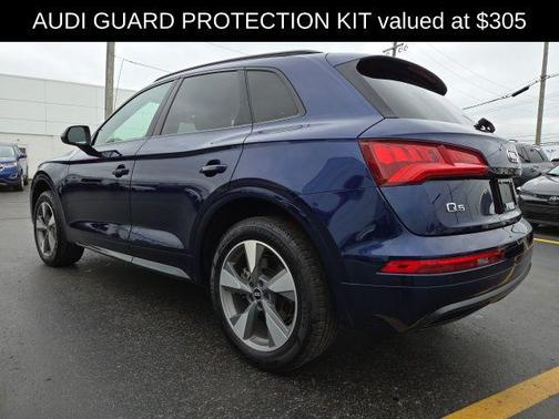 Navarra Blue Metallic 2020 Audi Q5 45 Premium