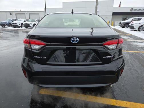 2022 Toyota Corolla Hybrid LE