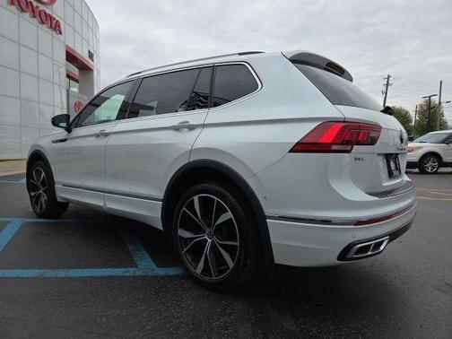 Opal White 2024 Volkswagen Tiguan 2.0T SEL R-Line 4MOTION