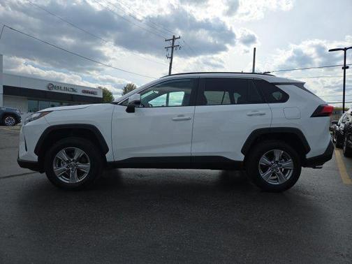 Ice 2025 Toyota RAV4 XLE