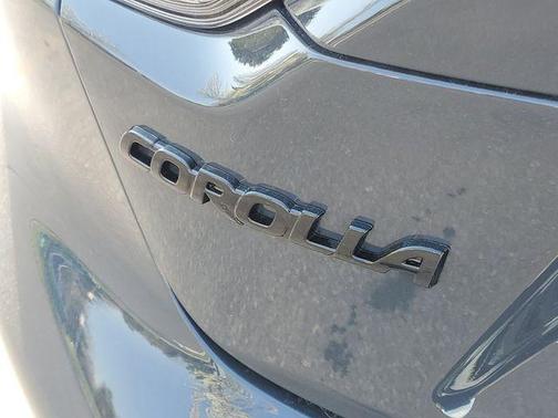 01l7 2026 Toyota Corolla SE