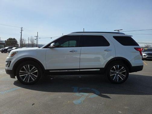 2017 Ford Explorer Platinum