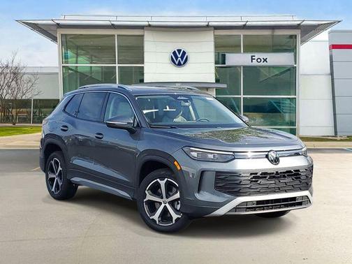 platinum gray metallic 2026 Volkswagen Tiguan 2.0T SE 4MOTION
