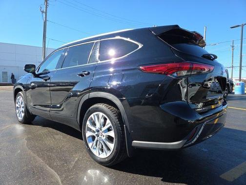 2023 Toyota Highlander Hybrid Limited